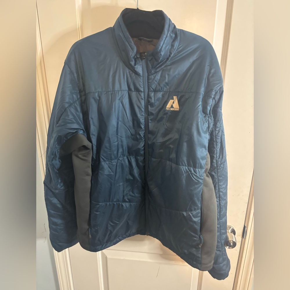Eddie Bauer Men's Navy and Gray Puffer Jacket size xl EUC